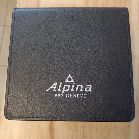 Alpina Seastrong horological smart watch - Picture 5 of 9